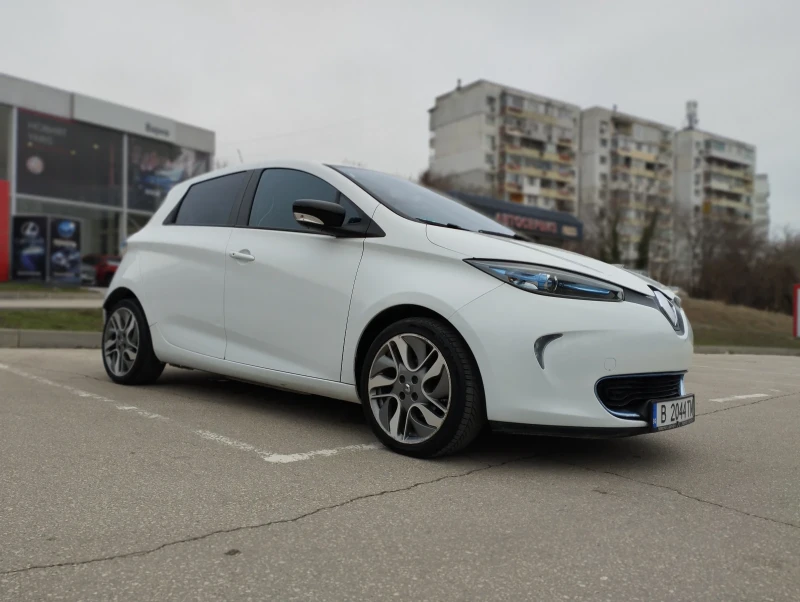 Renault Zoe, снимка 8 - Автомобили и джипове - 47449814