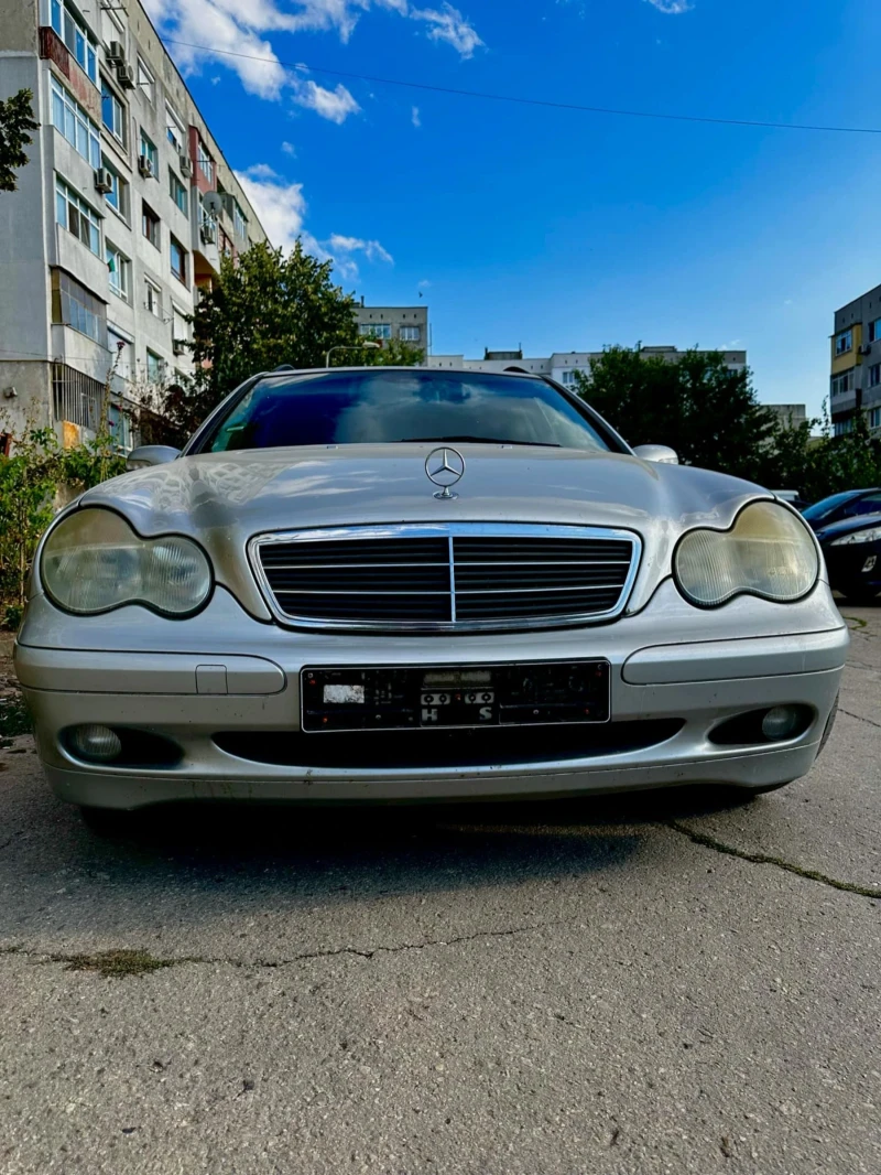 Mercedes-Benz C 180 6ск. реални, снимка 1 - Автомобили и джипове - 47910502