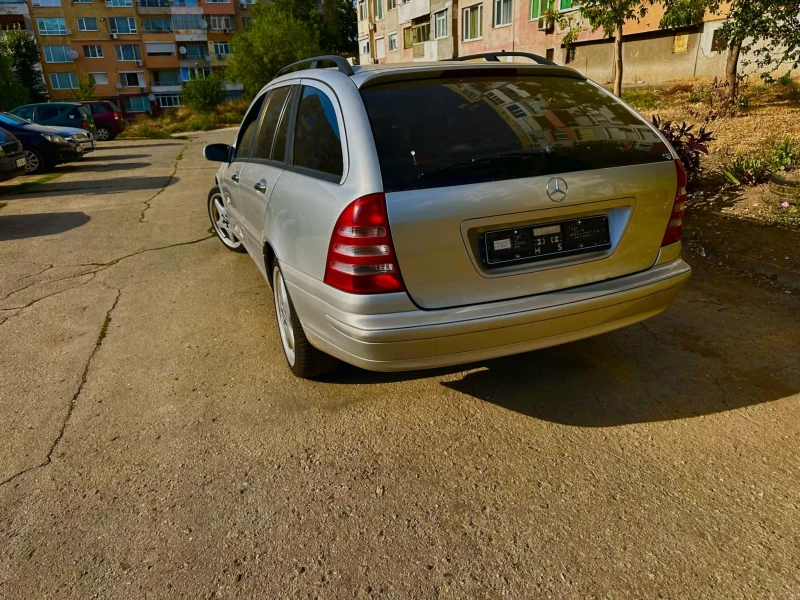 Mercedes-Benz C 180 6ск. реални, снимка 2 - Автомобили и джипове - 47910502