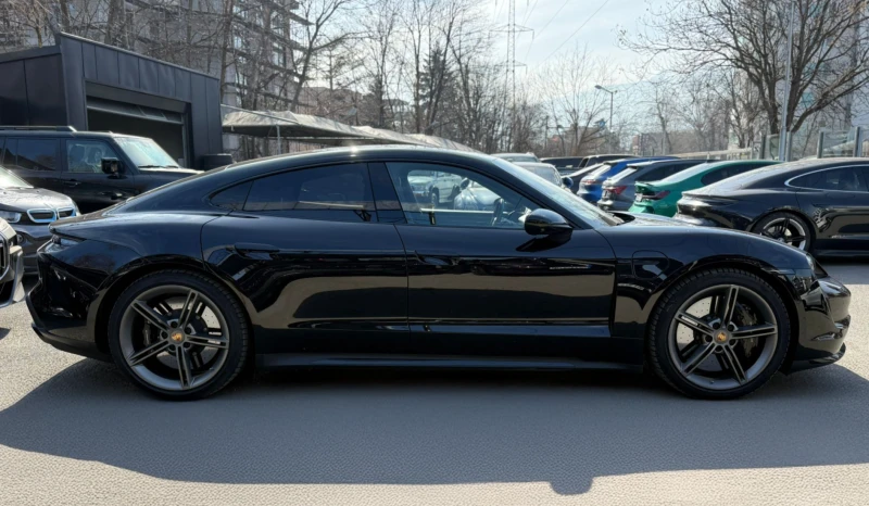 Porsche Taycan Turbo, снимка 4 - Автомобили и джипове - 49060424