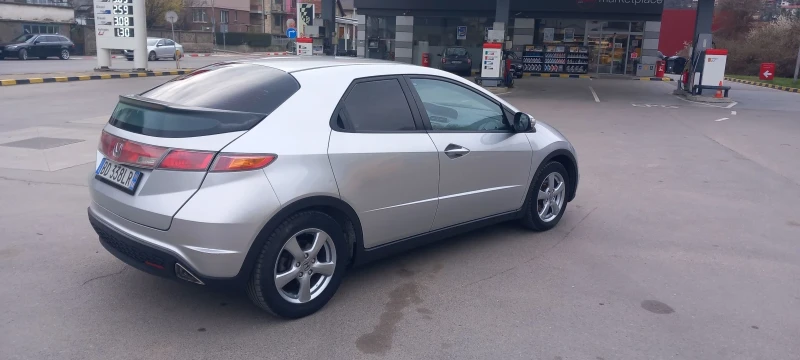 Honda Civic 1.4 BENZIN , снимка 8 - Автомобили и джипове - 52605574