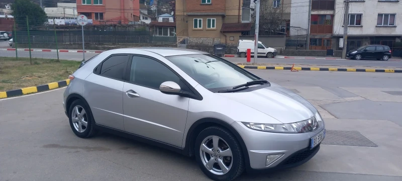 Honda Civic 1.4 BENZIN , снимка 2 - Автомобили и джипове - 52605574