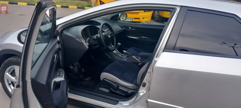 Honda Civic 1.4 BENZIN , снимка 13 - Автомобили и джипове - 52605574