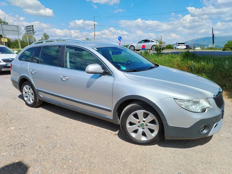 Skoda Superb 2.0 TDI SCOUT , снимка 3 - Автомобили и джипове - 51601663