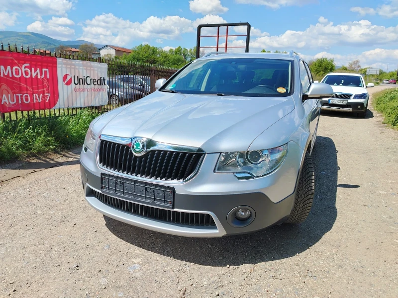 Skoda Superb 2.0 TDI SCOUT , снимка 4 - Автомобили и джипове - 51601663