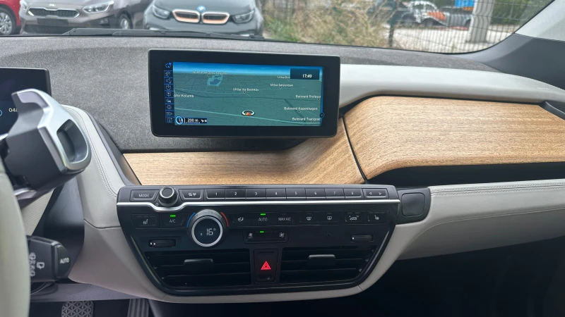 BMW i3 60 Ah, снимка 14 - Автомобили и джипове - 51378348