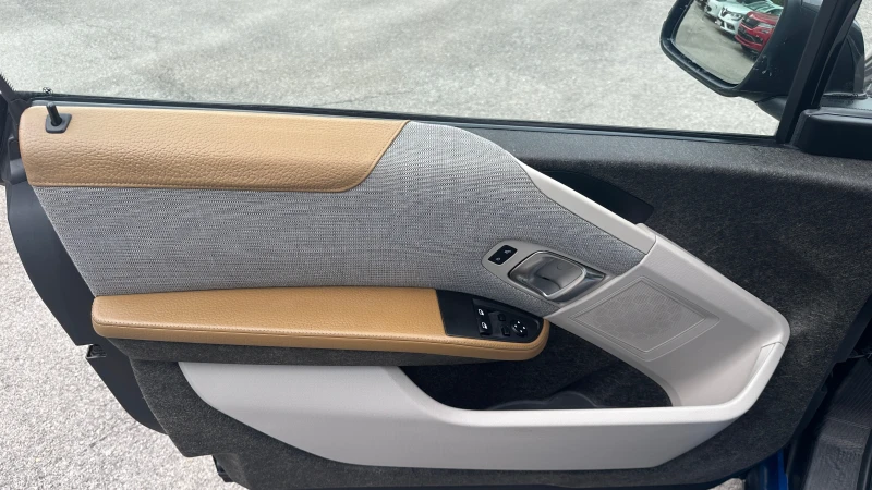 BMW i3 60 Ah, снимка 10 - Автомобили и джипове - 51378348