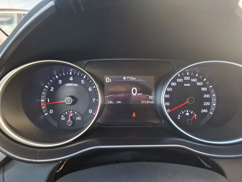 Kia Ceed 1.5 T-gdi Гаранция, снимка 10 - Автомобили и джипове - 51973614