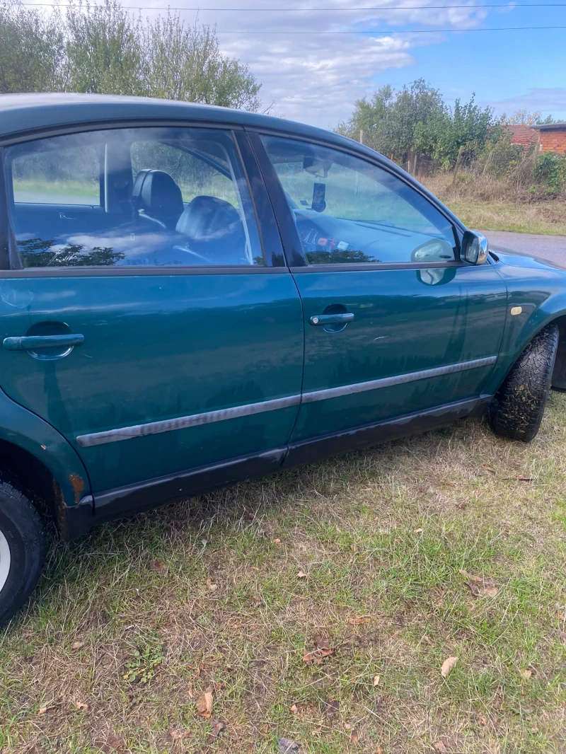 VW Passat, снимка 2 - Автомобили и джипове - 52451518