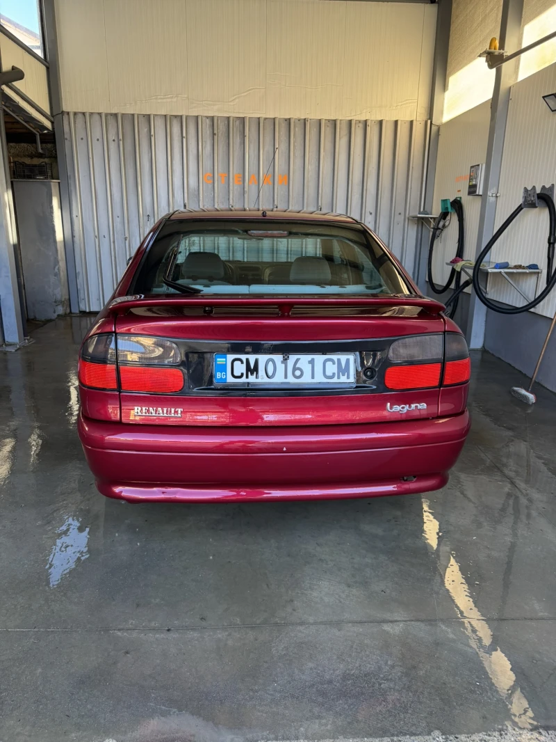 Renault Laguna 2.2, снимка 6 - Автомобили и джипове - 52554056