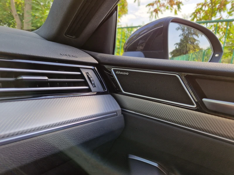 VW Arteon R-Line 4MOTION 2.0TDI 240hp, снимка 8 - Автомобили и джипове - 52665015
