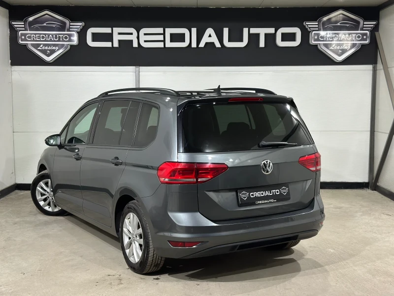 VW Touran 7 места, снимка 4 - Автомобили и джипове - 52839804