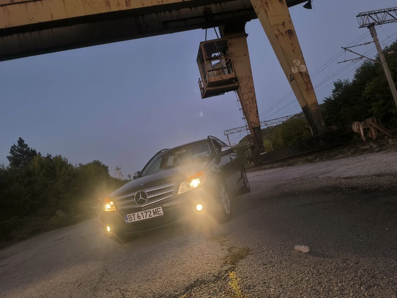Mercedes-Benz C 200, снимка 2 - Автомобили и джипове - 52902358