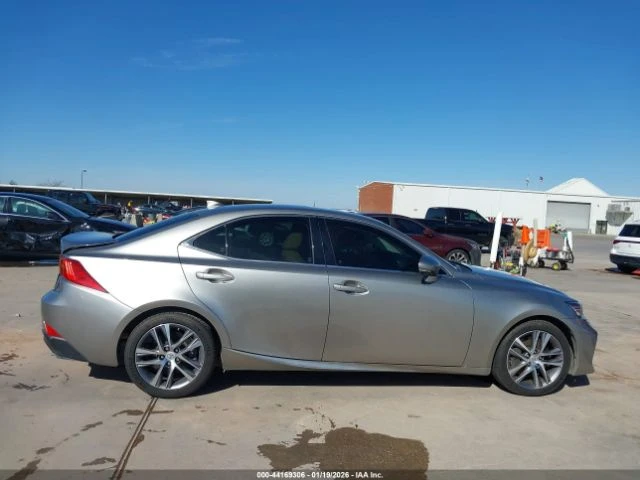 Lexus IS 300* KEYLESS* LED, снимка 11 - Автомобили и джипове - 53814649