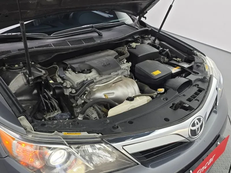 Toyota Camry 2.5 XLE, снимка 6 - Автомобили и джипове - 55046998