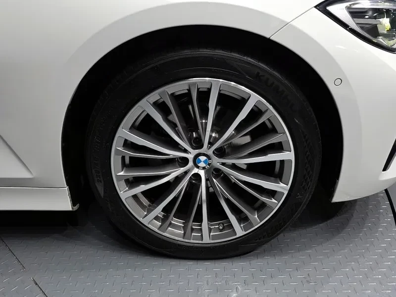 BMW 320 - САМО 30% АВАНС, снимка 5 - Автомобили и джипове - 55406803