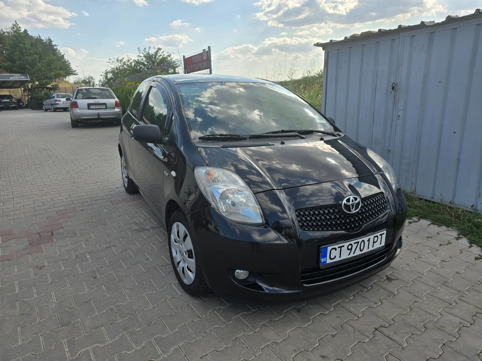 Toyota Yaris 1.4D - изображение 2