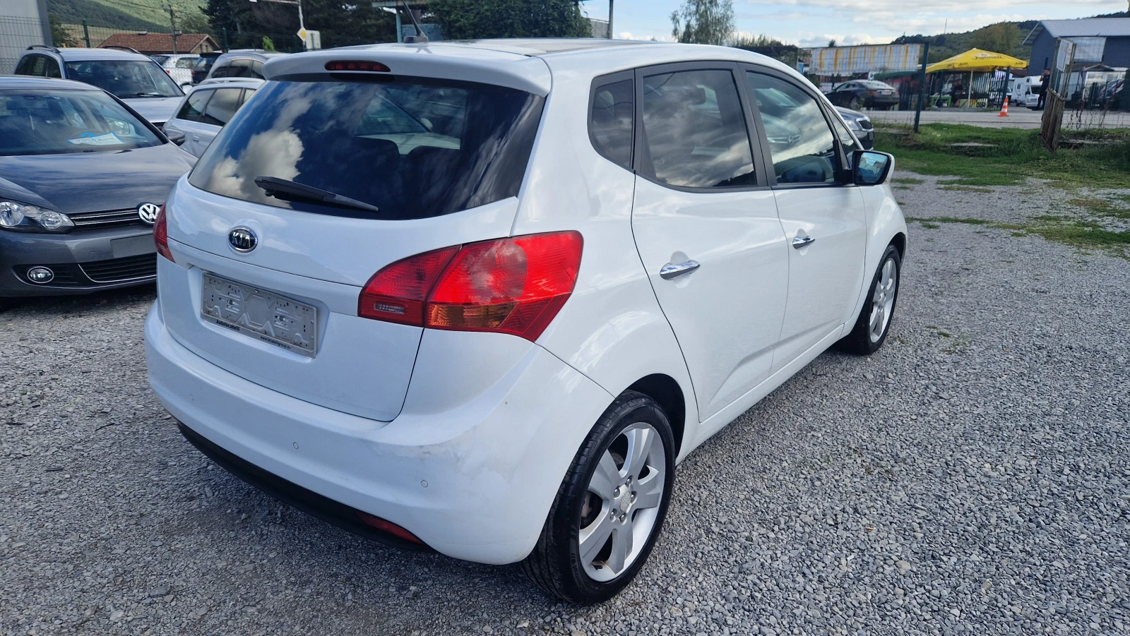 Kia Venga 1.6CRDI* 116ks* FULL *  - изображение 7