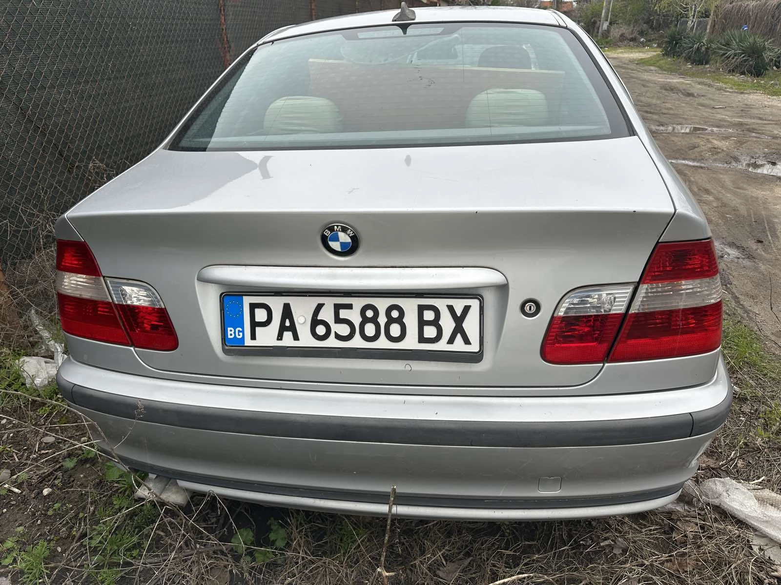 BMW 323  - изображение 6