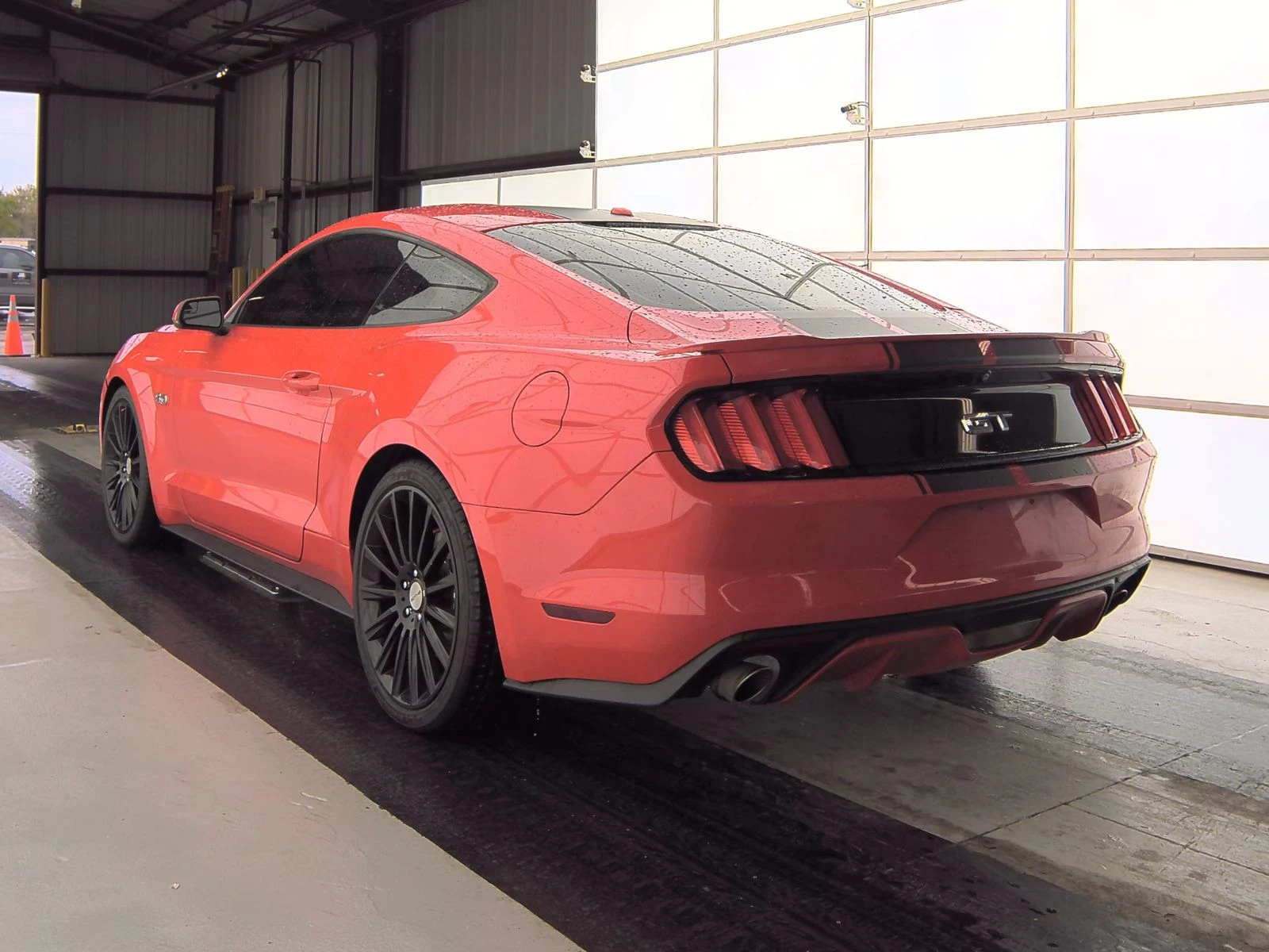 Ford Mustang GT 5.0 Обдух* XL Навигация* Kожа* Камера* Кeyless* - изображение 6