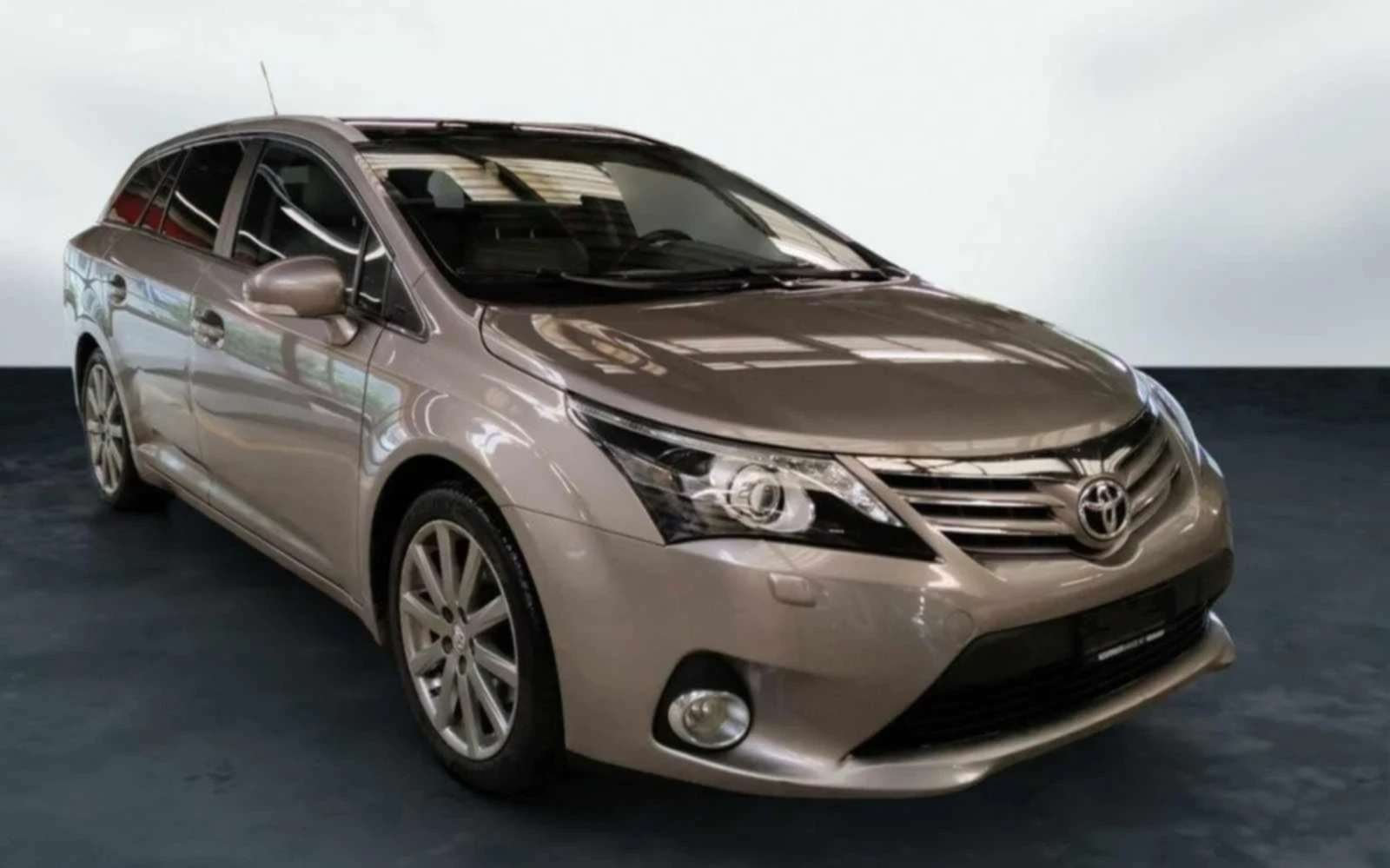 Toyota Avensis  - изображение 3