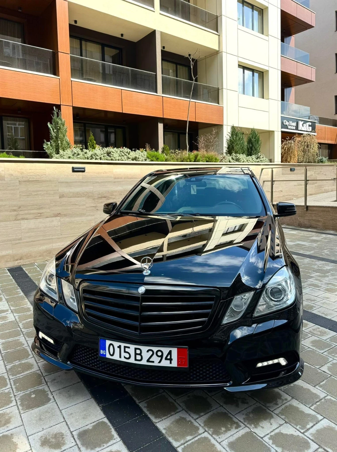 Mercedes-Benz E 500 4Matic/AMG Pack  - изображение 2