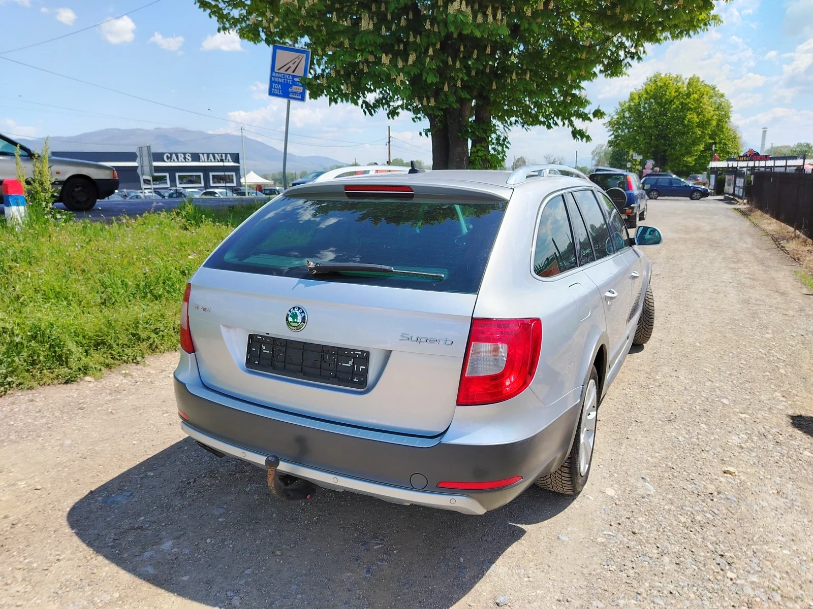 Skoda Superb 2.0 TDI SCOUT  - изображение 5
