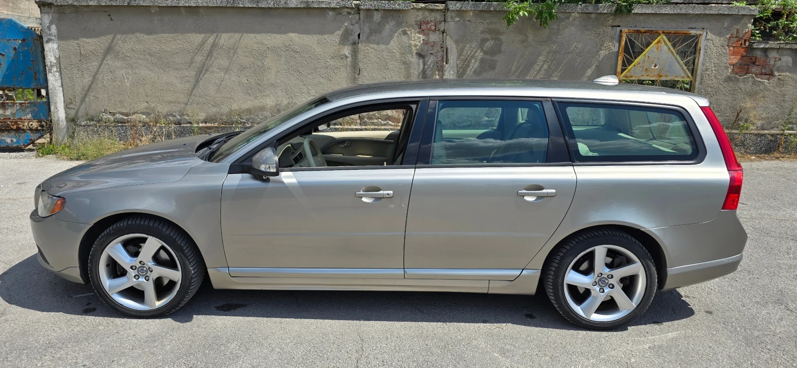 Volvo V70 T6 AWD LPG - изображение 5