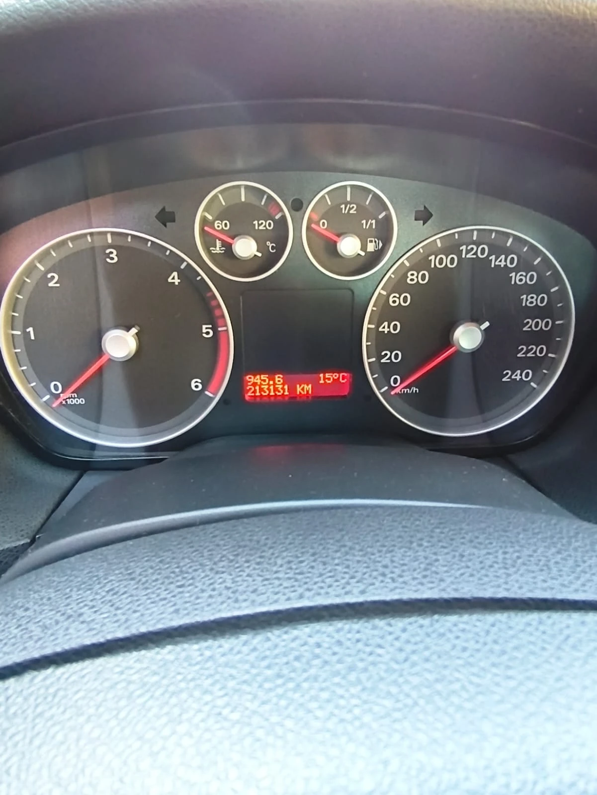 Ford Focus Titanium | Mobile.bg   14