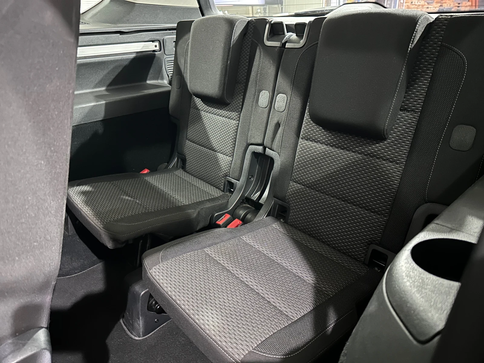 VW Touran 7 ����� | Mobile.bg � ����������� 11