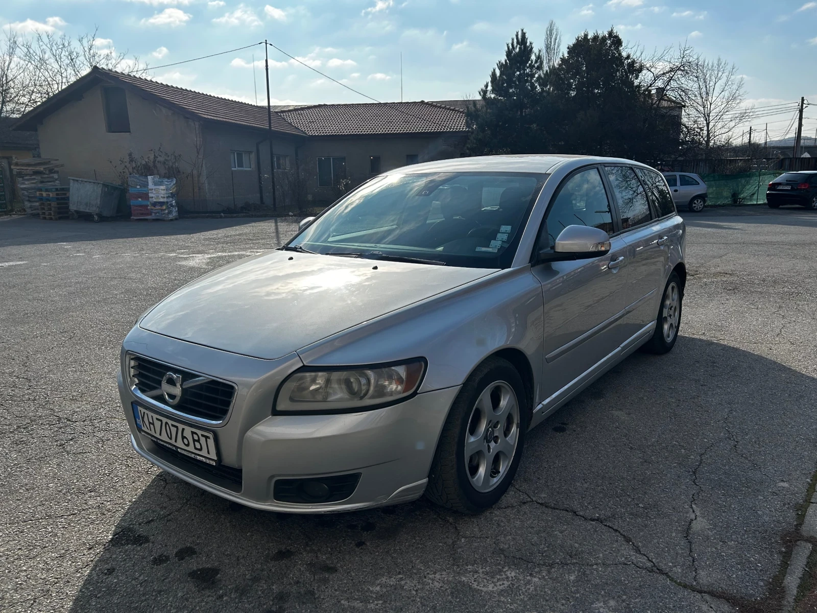 Volvo V50  - изображение 2