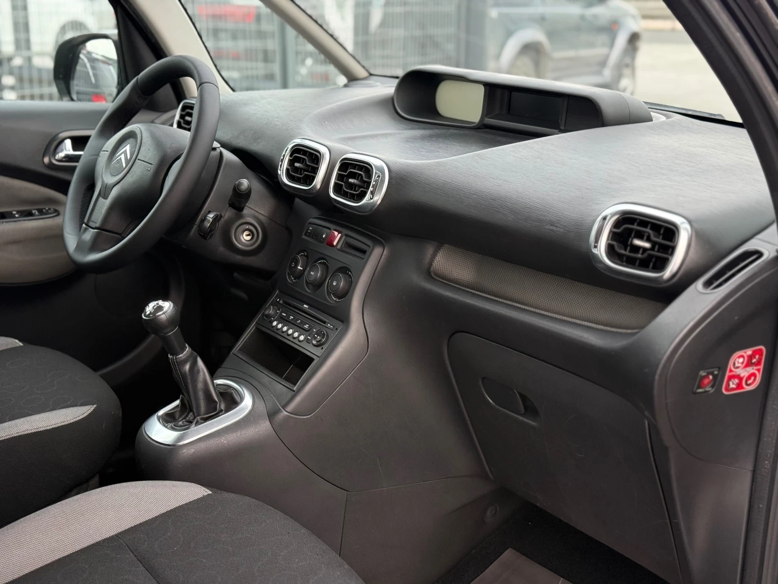 Citroen C4 Picasso 1.6������* 2011�* �����* 172.000��*  | Mobile.bg � ����������� 14