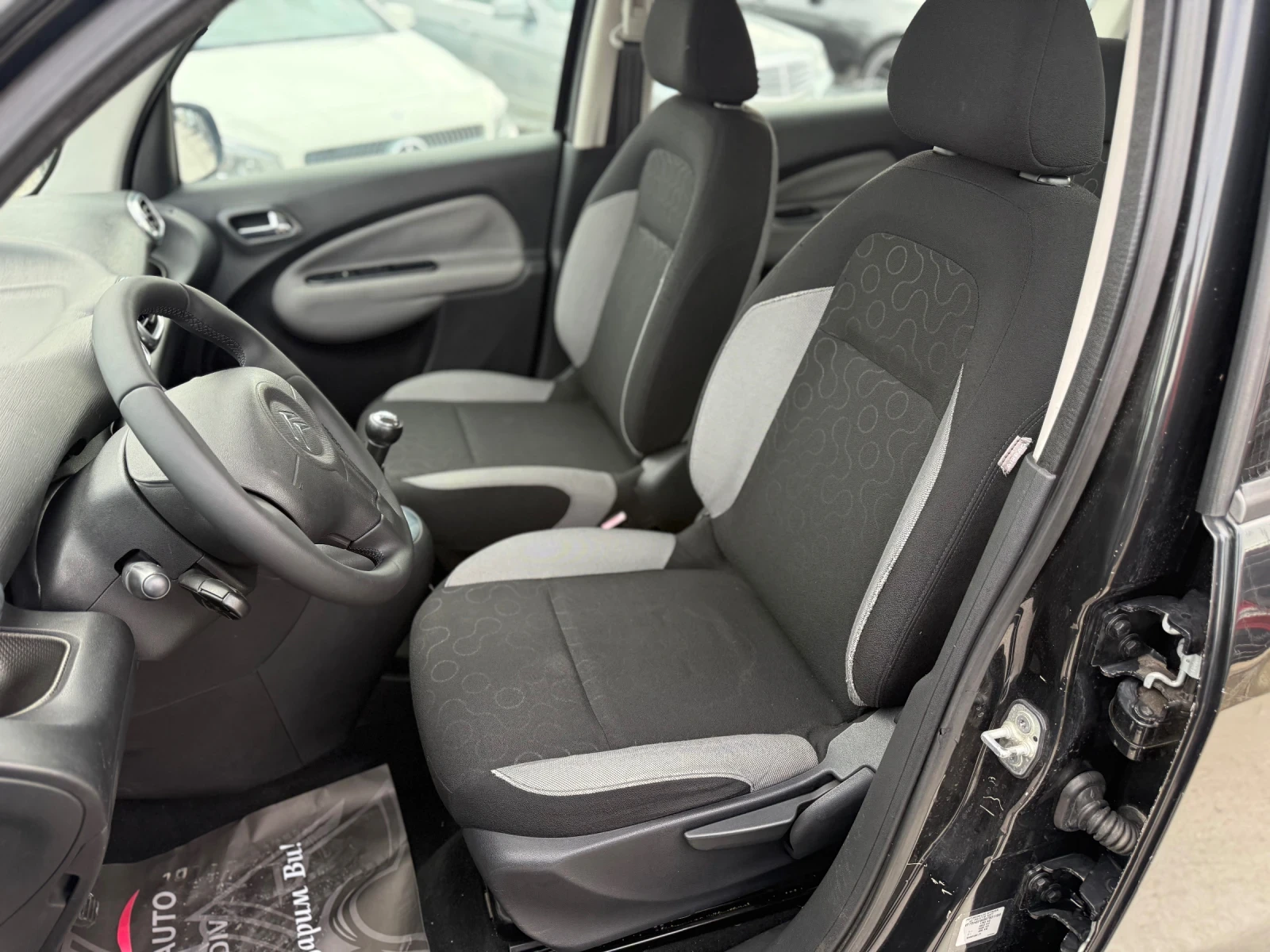 Citroen C4 Picasso 1.6бензин* 2011г* Ръчка* 172.000КМ*  - изображение 10