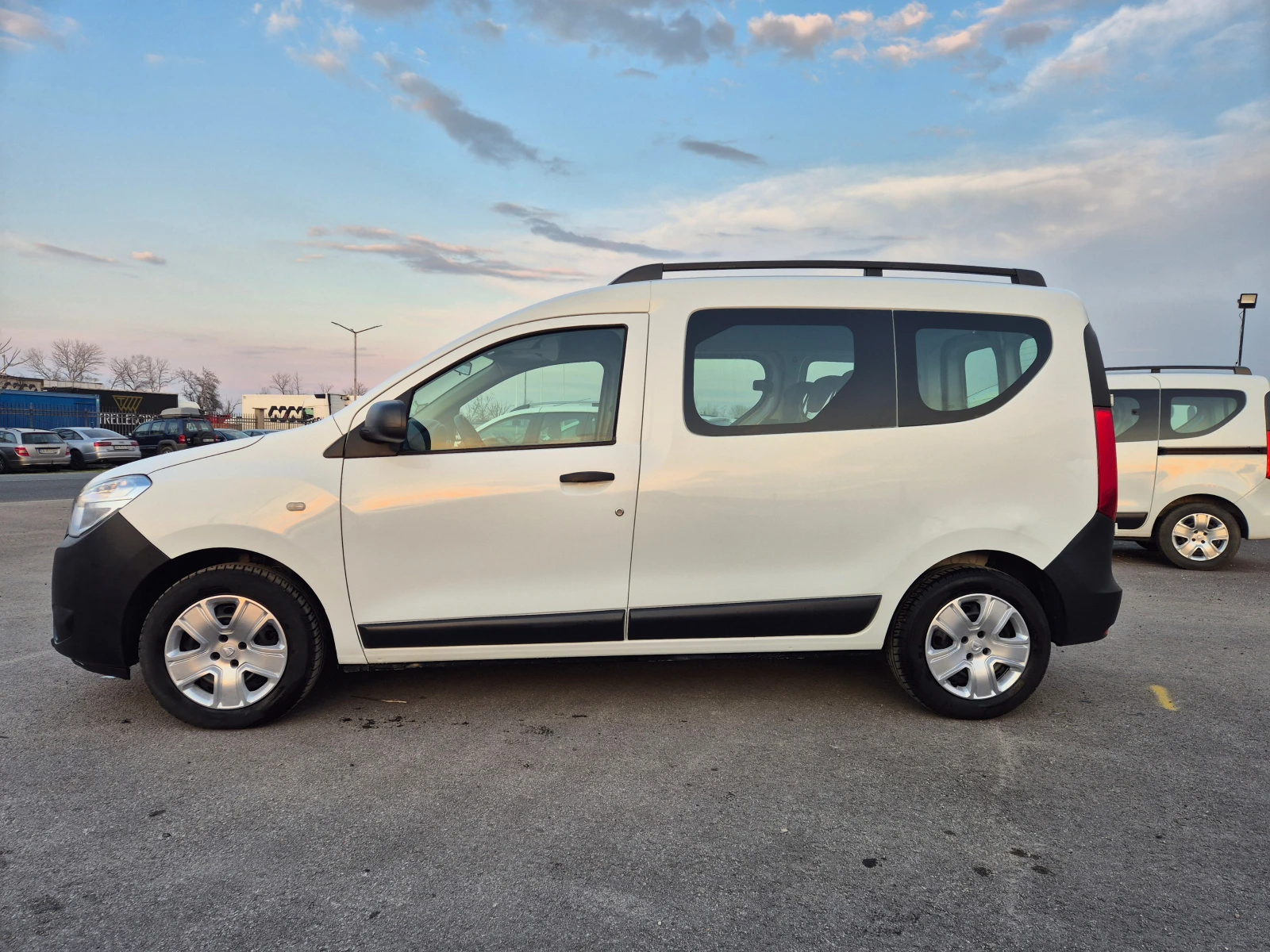 Dacia Dokker N-1= 1.5 DCI - изображение 2