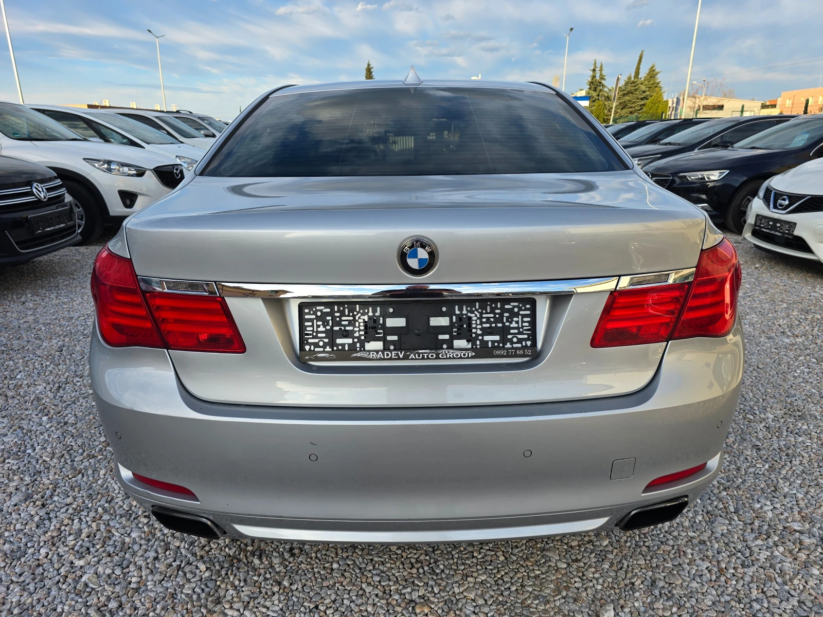 BMW 750 i /NAVI/VACUM/FULL/, снимка 3 - Автомобили и джипове - 54150242