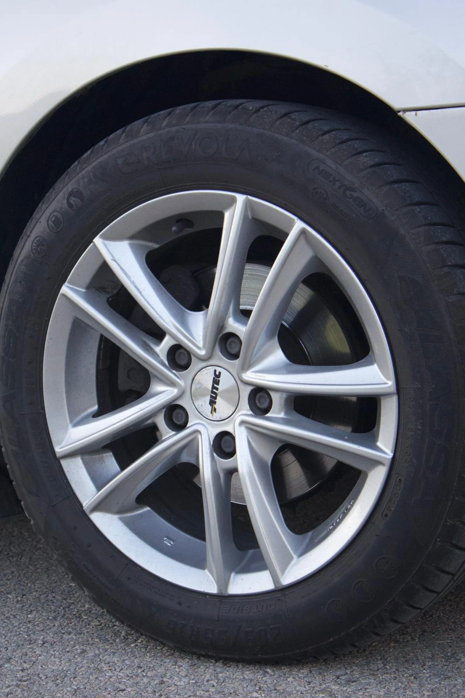 Hyundai I30 1.6 газ/бензин , снимка 9 - Автомобили и джипове - 54402621