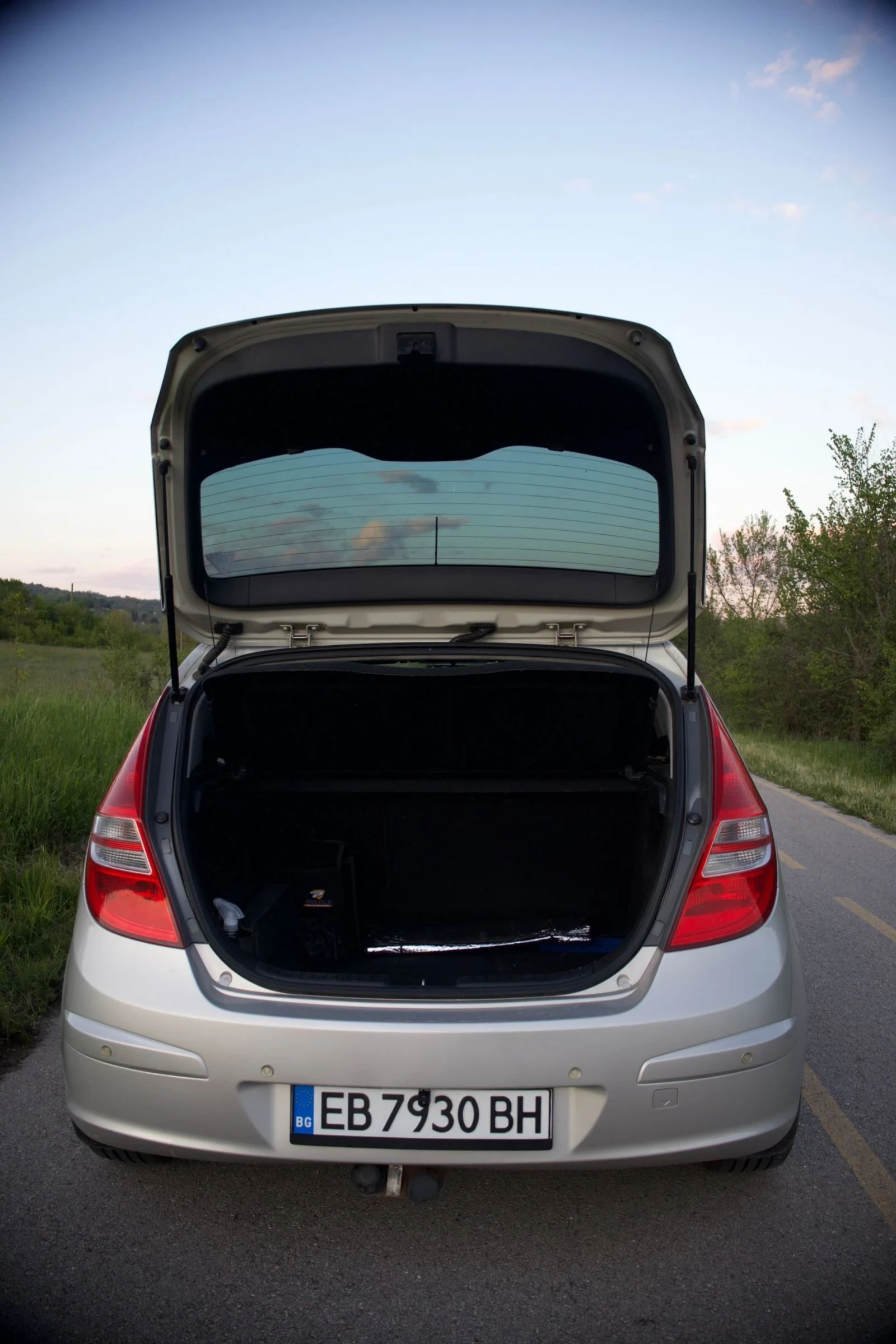 Hyundai I30 1.6 газ/бензин , снимка 10 - Автомобили и джипове - 54402621