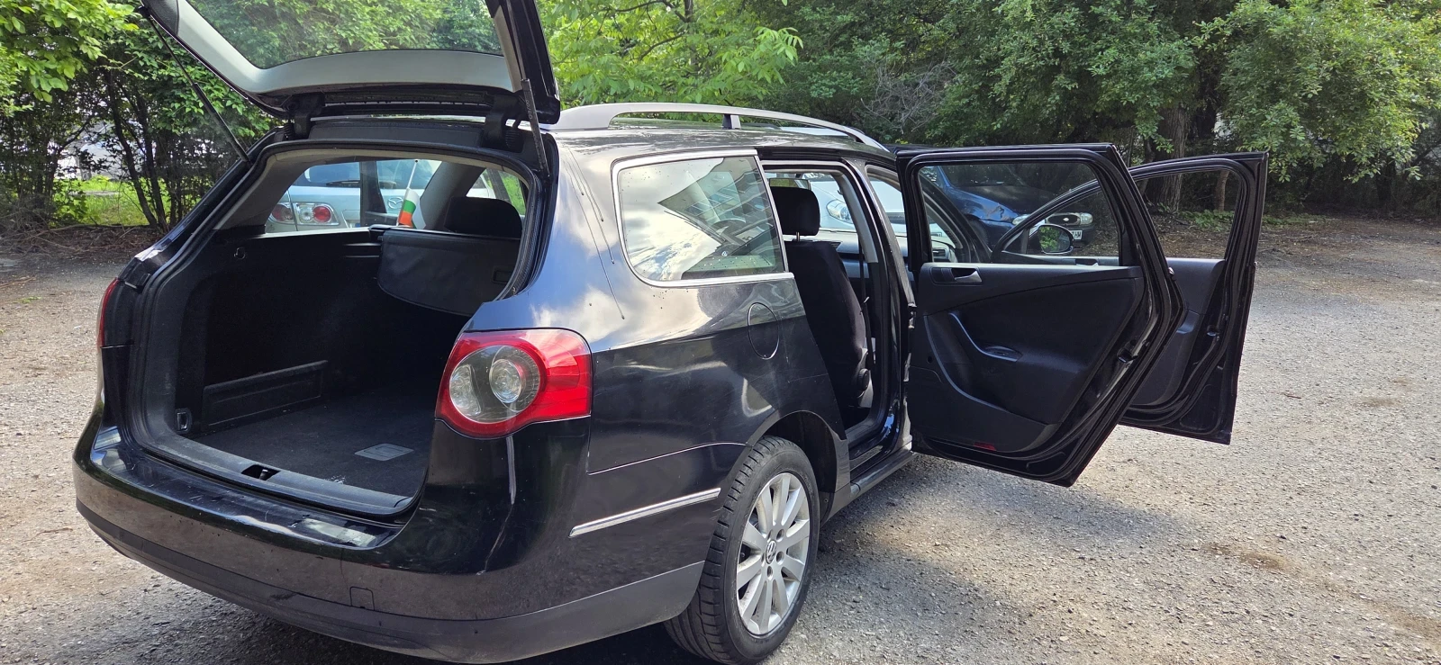 VW Passat 2.0 TDI , снимка 13 - Автомобили и джипове - 54719144