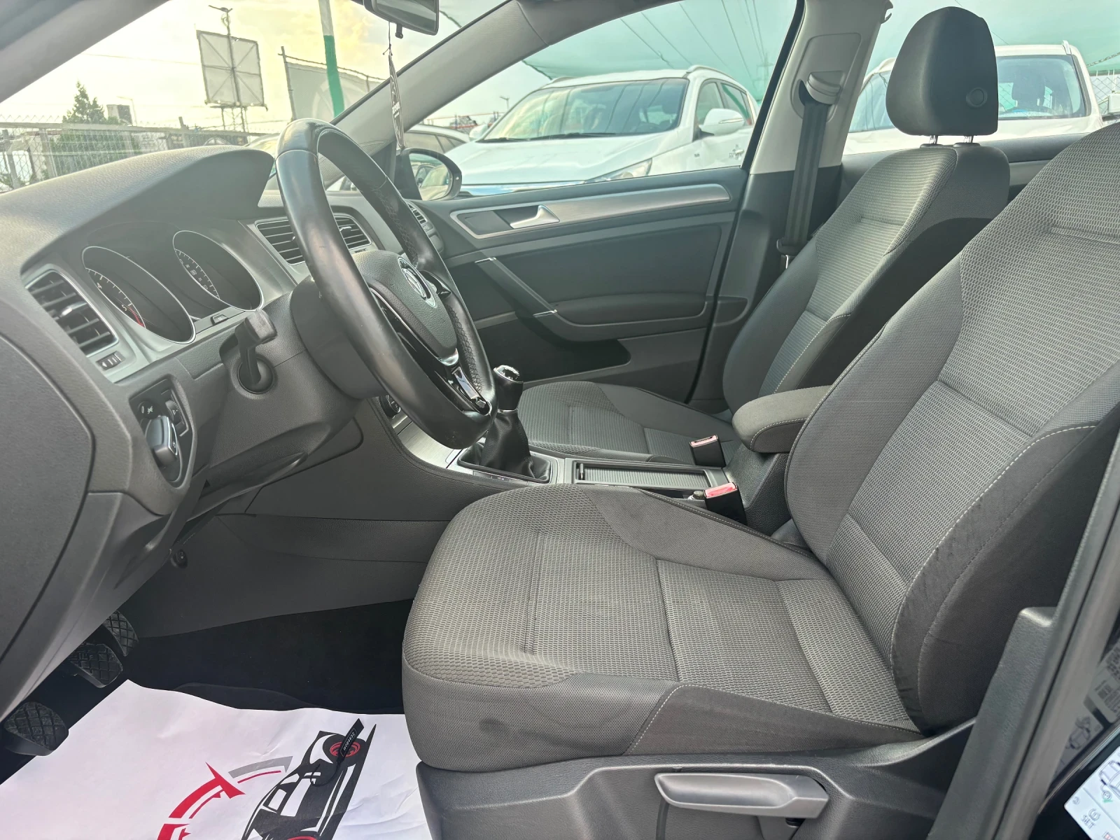 VW Golf 2.0TDI/150к.с/6ск/Navi, снимка 7 - Автомобили и джипове - 55124463