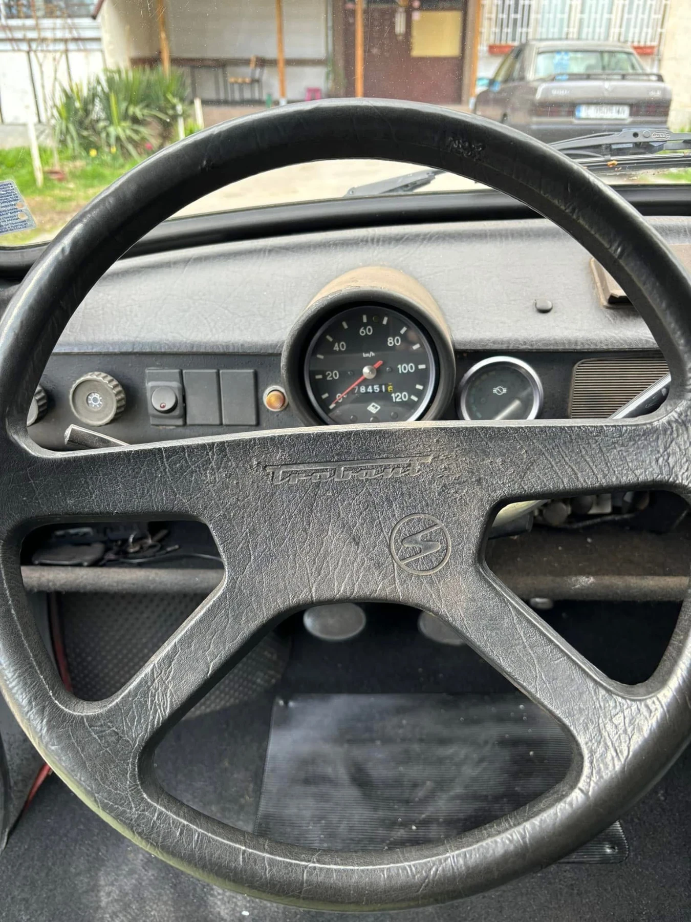 Trabant 601 1 �� ���������� 74 000�� ��� ������  | Mobile.bg � ����������� 14