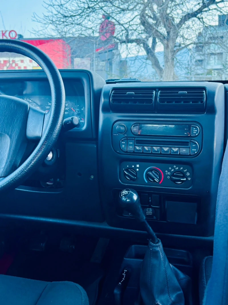 Jeep Wrangler 2.4, снимка 10 - Автомобили и джипове - 52379521