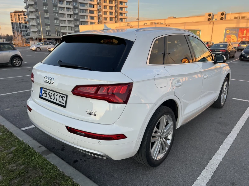 Audi Q5 2.0TFSI, снимка 3 - Автомобили и джипове - 52957480