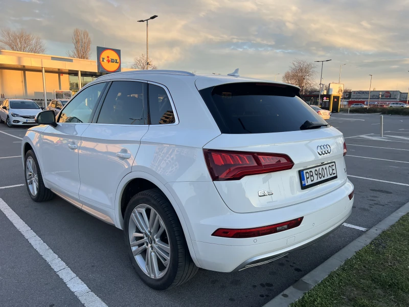 Audi Q5 2.0TFSI, снимка 4 - Автомобили и джипове - 52957480