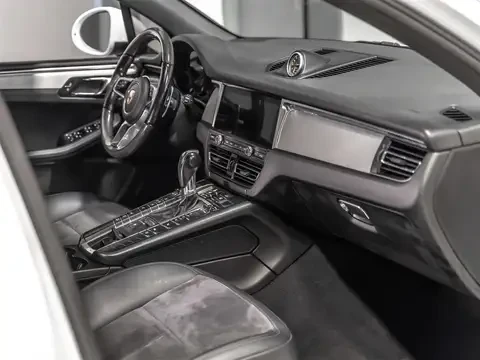 Porsche Macan CARFAX, снимка 12 - Автомобили и джипове - 55179391