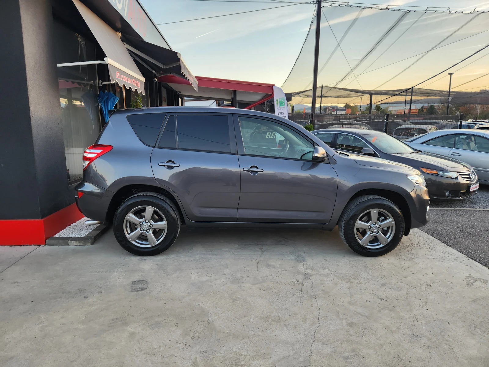 Toyota Rav4 2.0I-158к.с EURO 5b-АВТОМАТИК-НАВИГАЦИЯ-ШВЕЙЦАРИЯ - изображение 5