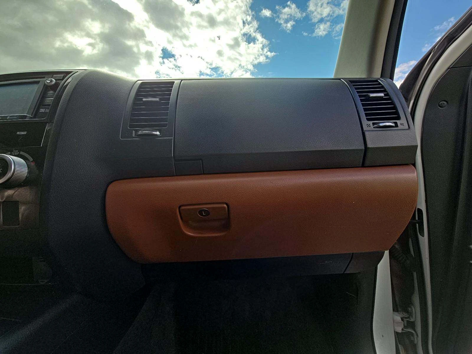 Toyota Sequoia PLATINUM* 5.7* V8* ПОДГРЕВ* КАМЕРА* КЕЙЛЕС - изображение 7