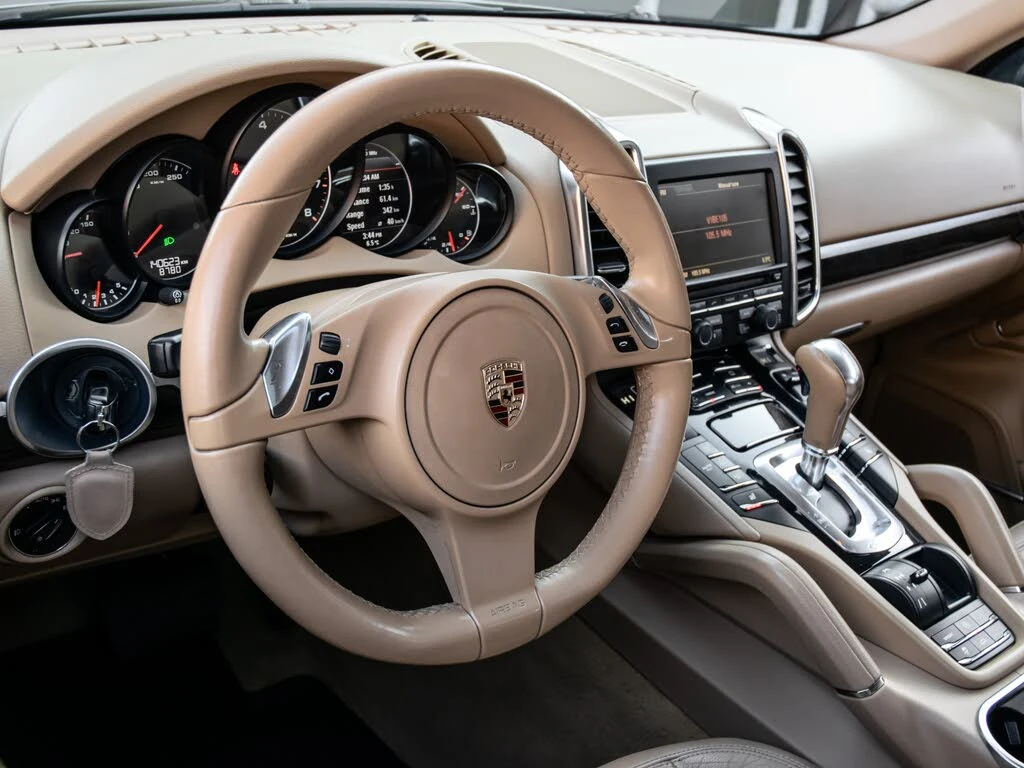 Porsche Cayenne, снимка 10 - Автомобили и джипове - 53817951