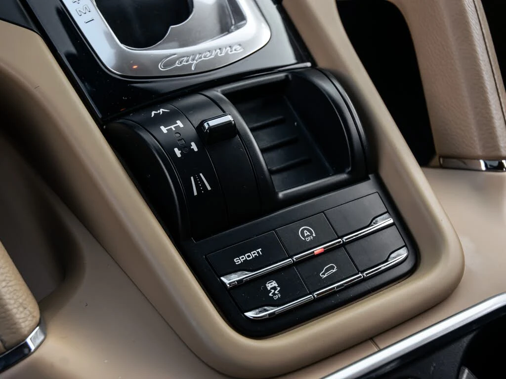 Porsche Cayenne, снимка 14 - Автомобили и джипове - 53817951