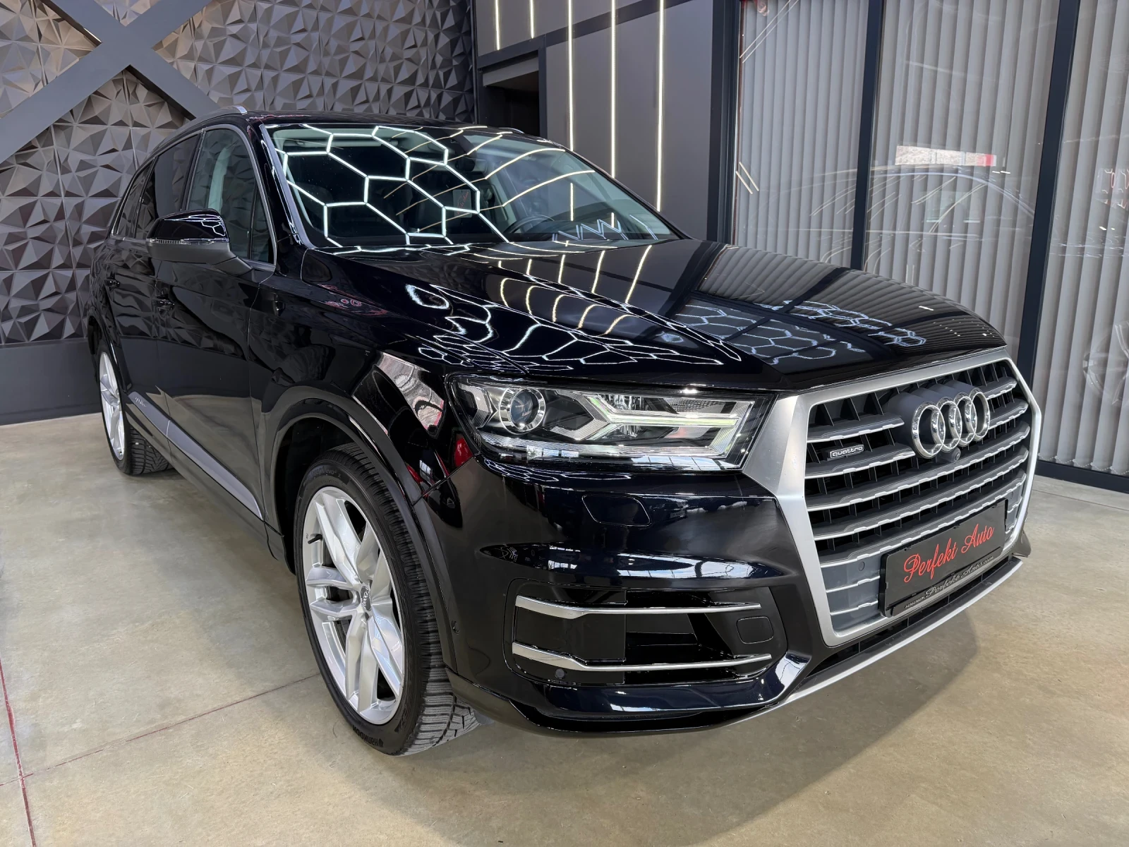 Audi Q7 3.0 TDI QUATTRO * BOSE * 