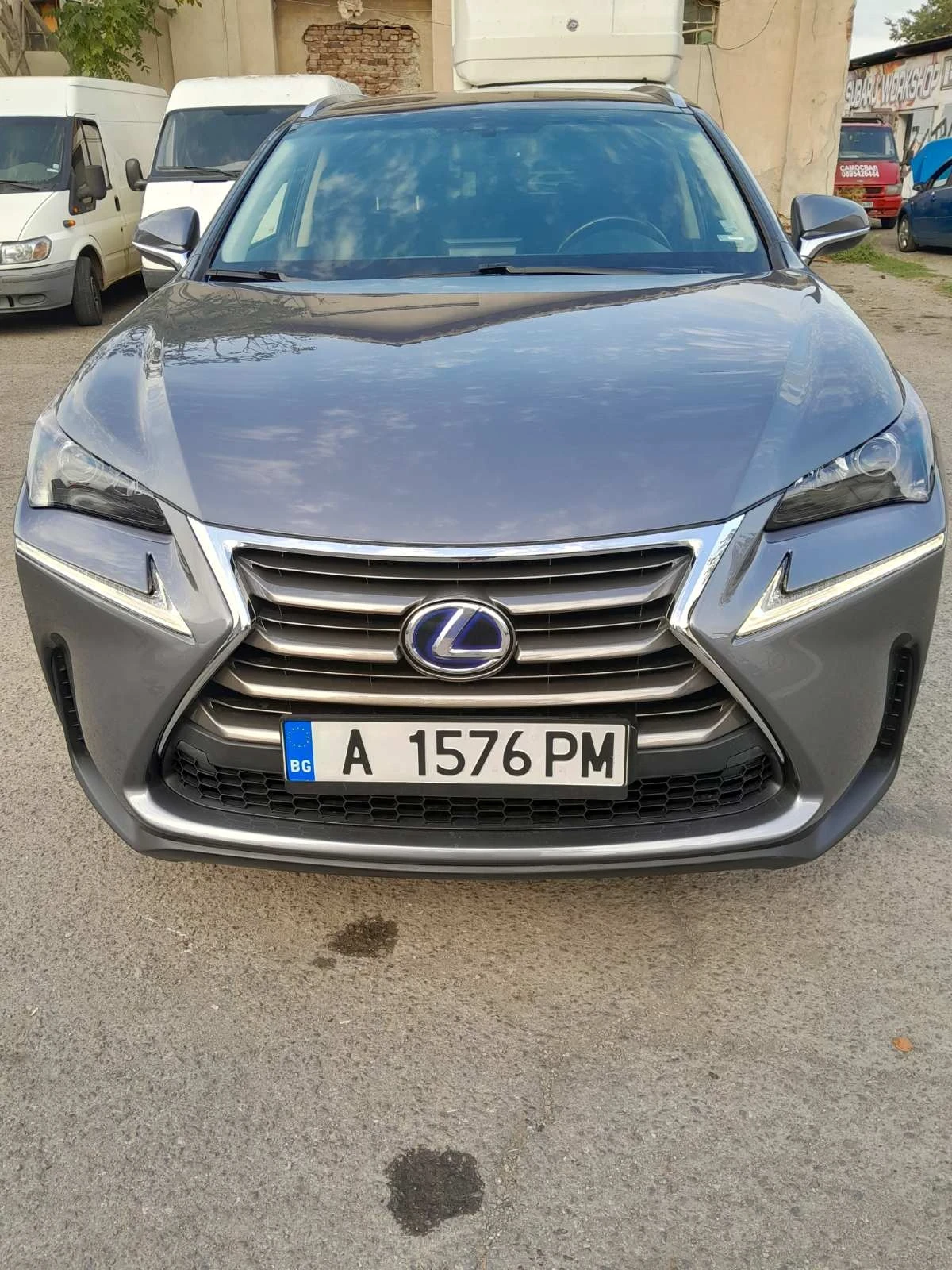Lexus NX 300h, снимка 10 - Автомобили и джипове - 54031902